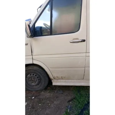 Volkswagen LT 35 sol ön kapı