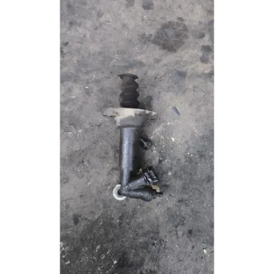 Volkswagen Transporter T5 1.9 TDi debriyaj merkezi