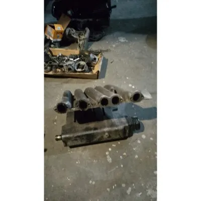 Volkswagen Transporter T4 2.4 tdı 5 silindir çıkma orjinal emme manifoldu