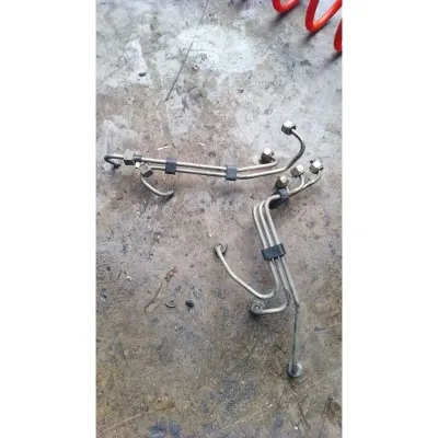 Volkswagen Transporter T4 2.5 tdı çıkma orjinal enjektör borusu