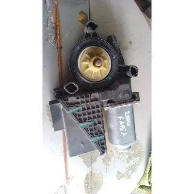 VW TRANSPORTER T5 POLO FABİA SAĞ ÖN CAM MOTORU 6Y1959802