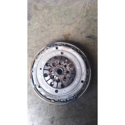 Volkswagen Transporter T4 2.5 tdı çıkma orjinal baskı balata volant seti luk marka