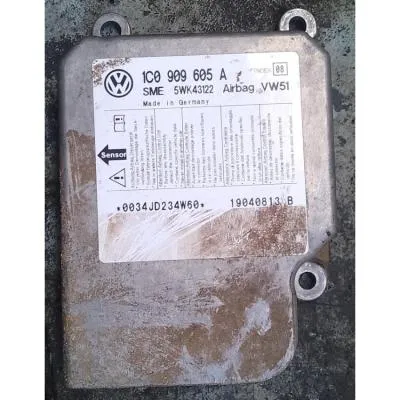 2005 model Volkswagen  çıkma orjinal airbag beyni 1C0909605A Volkswagen