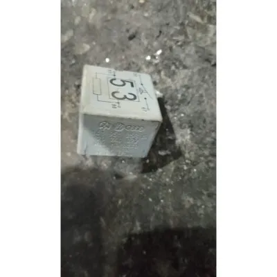 Volkswagen Transporter 141 951253B