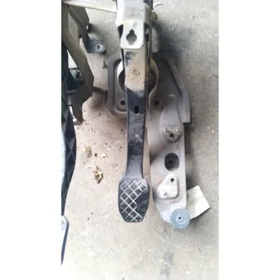 Volkswagen Transporter T5 fren pedalı çıkma orjinal 7H1721057