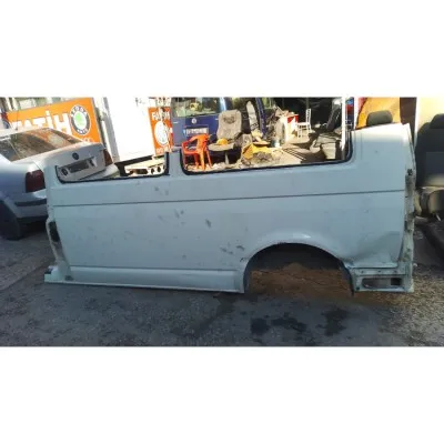 Volkswagen Transporter T8 sol arka çamurluk uzun şase çıkma orjinal beyaz renk