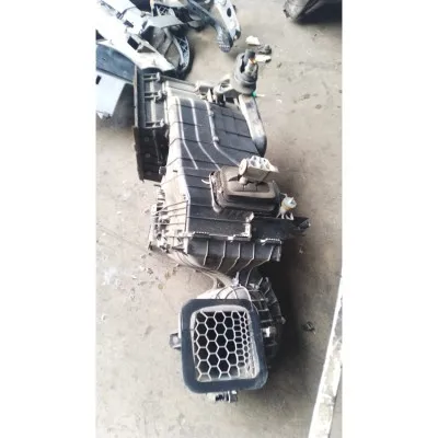 Volkswagen Transporter T5 1.9 tdı kalorifer kutusu çıkma orjinal