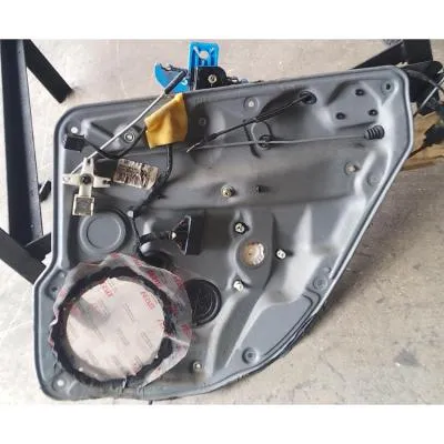 çıkma orjinal sağ arka cam kirkosu 1J5839730K Volkswagen