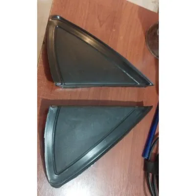 Volkswagen Transporter T5 t6 2004 2014 ayna muskası üçgen plastiği çamurluk köşesine gelen üçgen plastik muska
