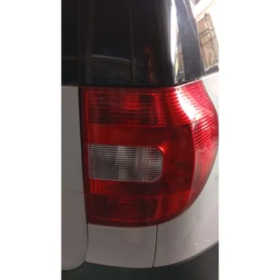 2011 Skoda yeti çıkma orjinal sağ stop