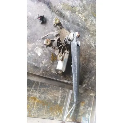 Volkswagen Transporter T5 arka silecek motoru çıkma orjinal 7h0955711