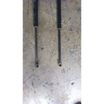 Volkswagen Transporter T5 arka bagaj amartisörleri çıkma orjinal