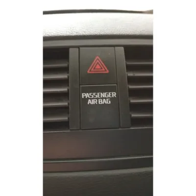 2011 Skoda yeti çıkma orijinal dörtlü flaşör düğmesi