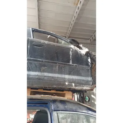 2004-2012 model Audi A3 4 kapılı çıkma orijinal sağ ön kapı