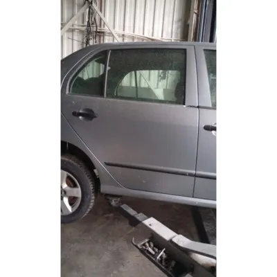 2004 Skoda Fabia sağ arka kapı çıkma orijinal