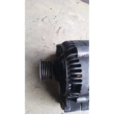 2000 model Volkswagen Caddy 1.9 tdı şarj dinamosu çıkma orjinal