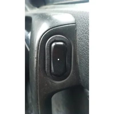 Opel Astra G Station Wagon 1.7 xdtl dizel Gümüş 2000 Model Gri Çıkma Orjinal sağ ön kapı cam açma kapama düğmesi