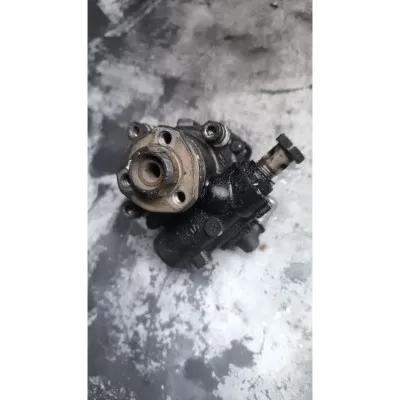 Volkswagen Transporter T4 direksiyon pompası 