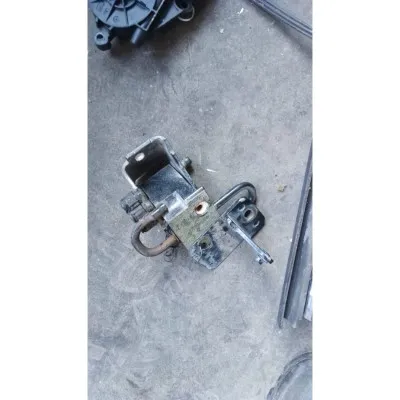 2007 model Volkswagen Caddy sol ön kapı alt üst menteşesi çıkma orjinal