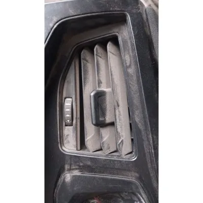 2018 Polo sol taraf kalorifer üfleme ızgarası