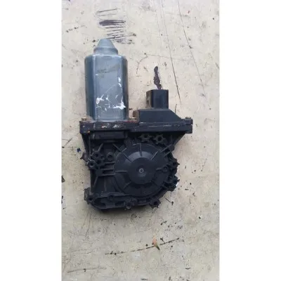 6y1959802  440774ep skoda fabia sağ ön cam motoru