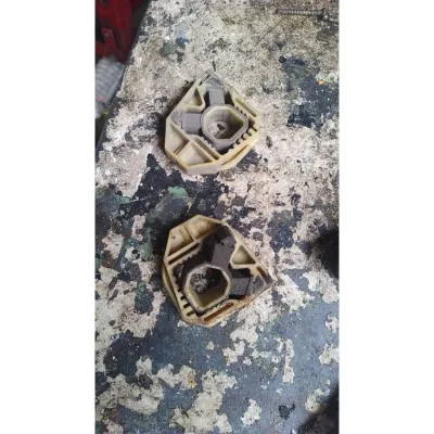 2014 model Seat Toledo radyatör ayağı çıkma orjinal