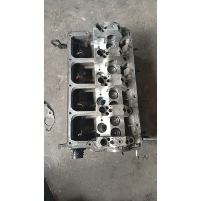 Volkswagen Transporter T5 çıkma orijinal silindir kapağı