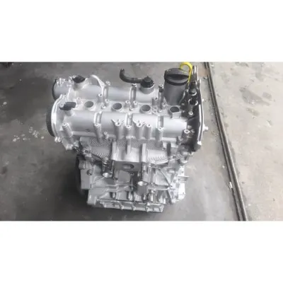 Volkswagen Passat 1.4 TSi czd orijinal yeni motor