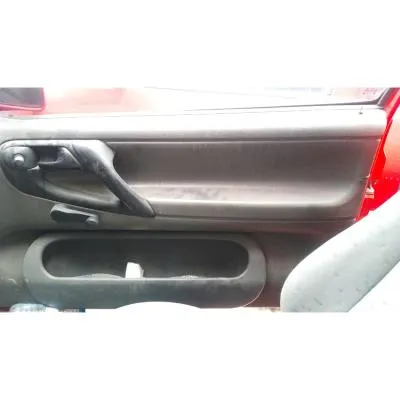  tek kapılı çıkma orjinal sağ sol ön kapı döşemesi Volkswagen