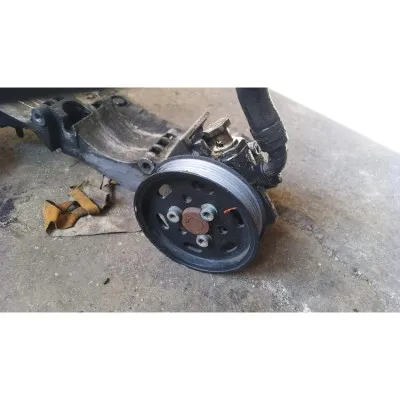 Volkswagen Transporter T5 1.9 tdı direksiyon yağ pompası çıkma orjinal