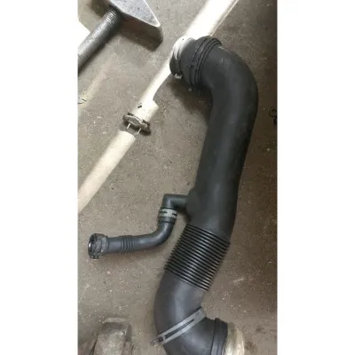 Hava filtresi borusu (soğutma sistemi hortumu) Volkswagen Transporter V 2003-2015 7H0 129 615 D axb 105 lik