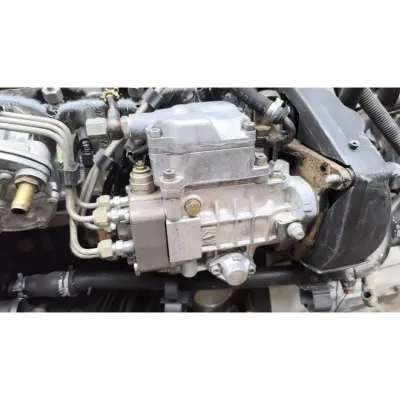 Volkswagen Transporter T4 25 TDi mazot pompası enjektör takımı   Transporter T4 2.5 TDI 102'lik enjektör takımı   