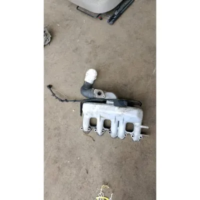 Volkswagen Transporter T4 2.5 TDI Emme manifoldu çıkma orijinal