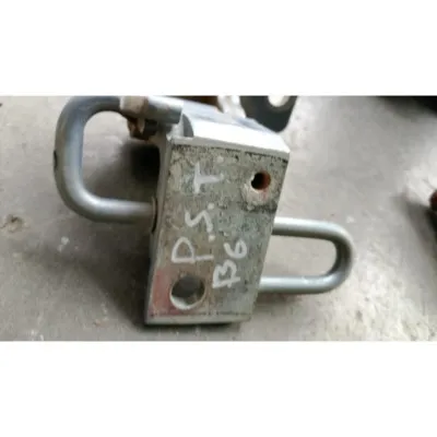 Passat B6 sol arka kapı menteşesi