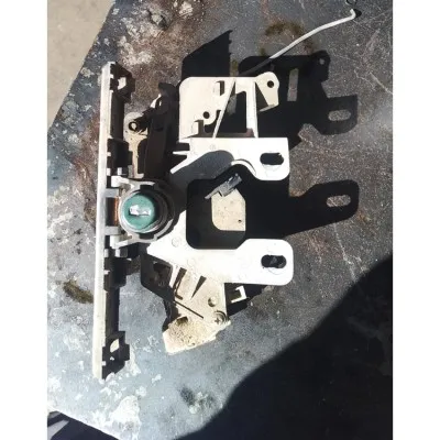 Volkswagen Passat B5 97-00 Bagaj Kilit Motor Mekanizma Taşıyıcı 3b0827297t Çıkma Orjinal