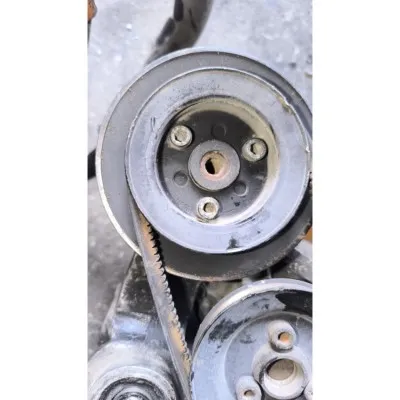 Volkswagen Passat 1.8 t adr motor direksiyon pompa kasnağı