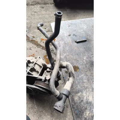 Audi A6 1.8 ADR motor radyatör alt hortumu  8d0121055h 