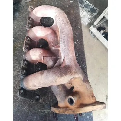 Volkswagen Passat B5 1.8 ADR motor egzoz manifoldu çıkma orjinal 058253033A