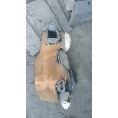 Transporter T4 çıkma kalorifer kutusu komple takım motoru radyatörü sirkülasyon motoru halatları boruları yalıtım keçeleri üzerinde