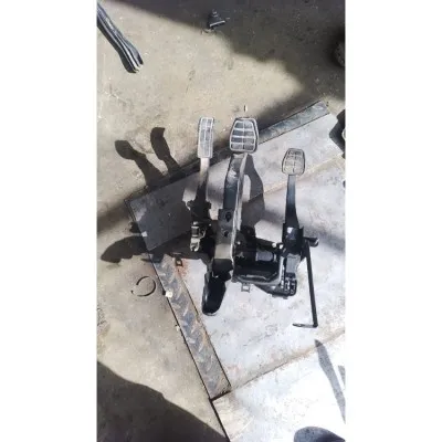 Volkswagen Polo hatchback 98 model pedal seti çıkma orjinal