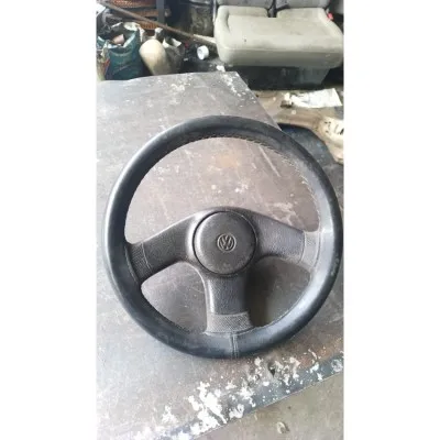 98 model Polo hatchback direksiyon simidi ve airbag çıkma orjinal