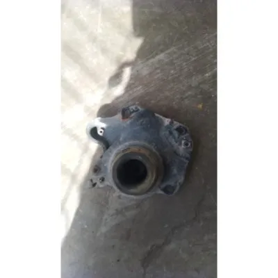 Volkswagen Polo hatchback 98 model şanzıman kulağı çıkma orjinal 6N0199561F