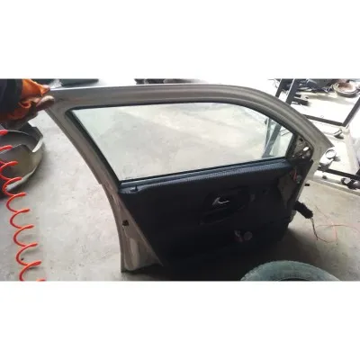 97-01 model Volkswagen Polo classıc sol ön kapı çıkma orjinal