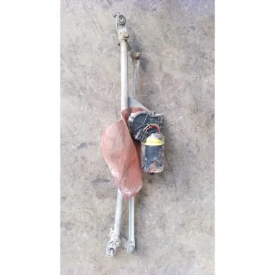 97-01 model Volkswagen Polo classıc ön silecek motoru ile mekanizması çıkma orjinal