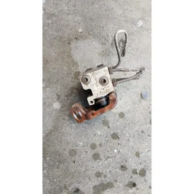 Volkswagen 2001 model Polo classic hatchback fren limitörü   1h0612151E