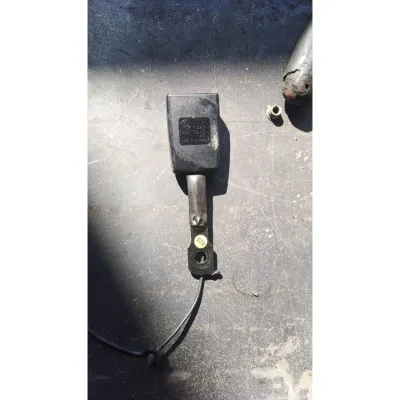 2014 model Skoda rapid ve Seat Toledo emniyet kemer karşılığı 5JA857755QVZ