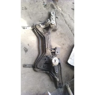 97-01 model Volkswagen Polo classıc ön motor traversi