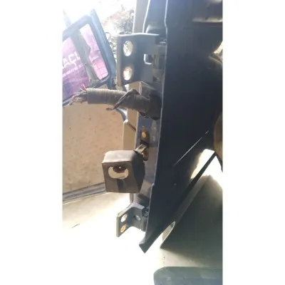 Volkswagen Transporter T4 sol ön kapı alt üst menteşesi çıkma orjinal