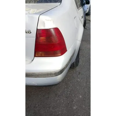1998 2000 model volkswagen bora sağ arka çamurluk