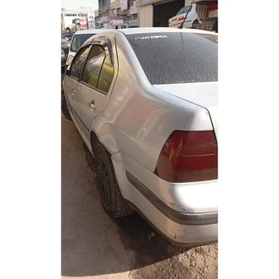 Volkswagen Bora 1998 2004 model çıkma orijinal sol arka çamurluk